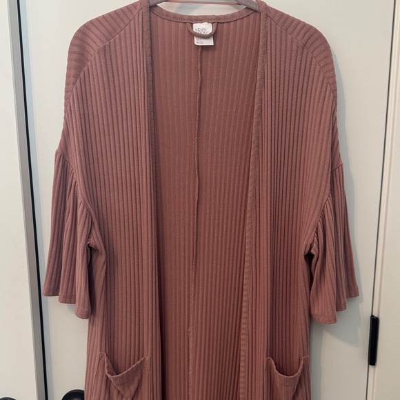 Stars Above Ribbed Knit Robe/Cardigan in Soft Pink - Picture 3 of 6